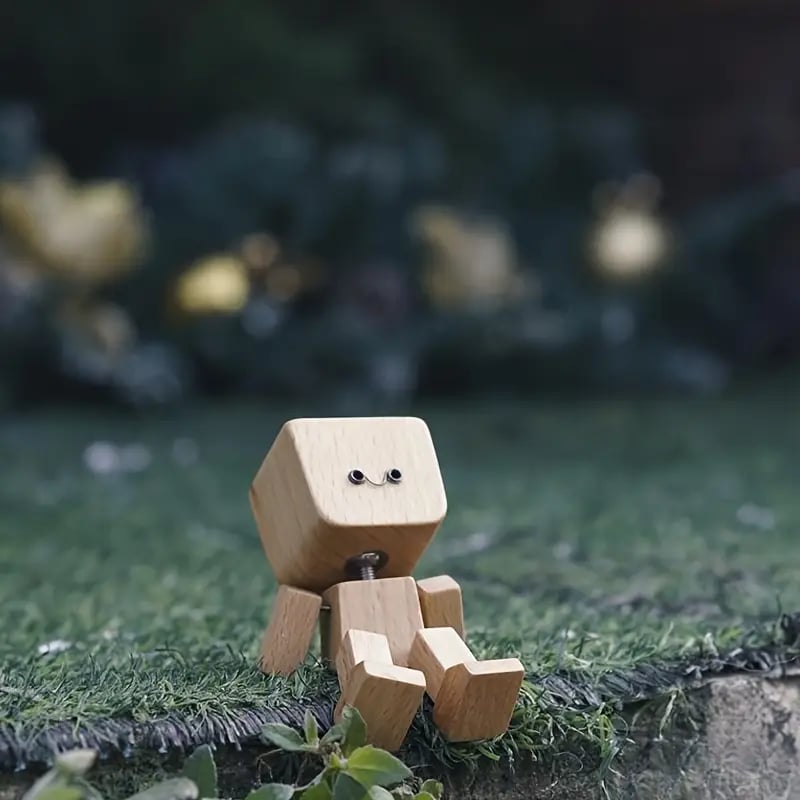 🔥Charming Little Wooden Figure That Sways