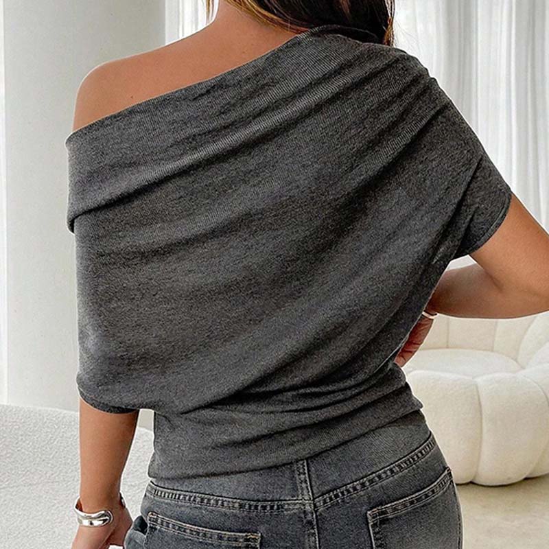 Women's Asymmetrical Off-Shoulder Batwing Sleeve Top👚