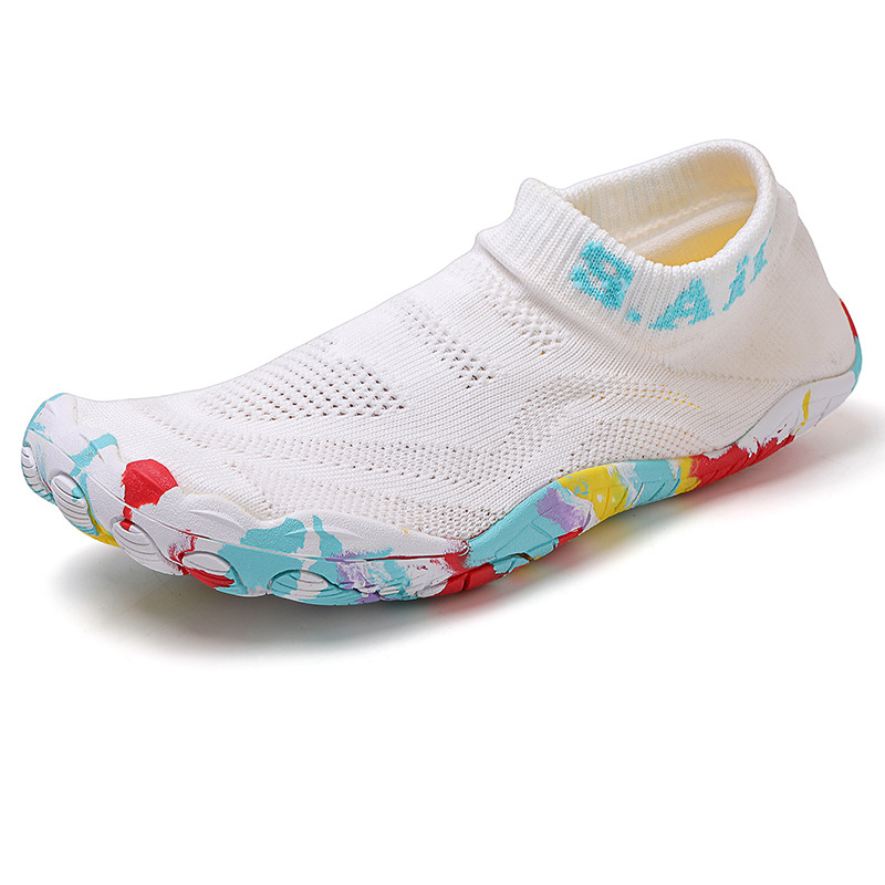 👣 Lightweight Water Shoes – Fast-Drying Aqua Socks for Surf, Swim & Fitness – Anti-slip sole, breathable mesh & perfect for beach walks, yoga or running 🏄‍♂️